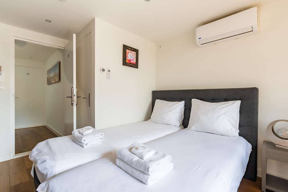 Ganze Wohnung, Stylish studio with terrace in the heart of Breda city center in Breda, Nordbrabant