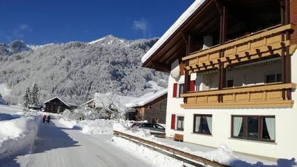 Gîte pour 2 personnes, avec balcon et vue à Mellau