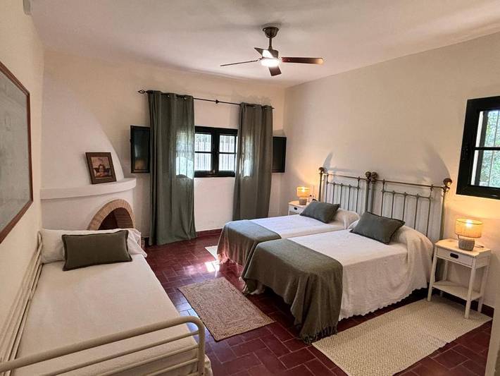 Casa rural para 16 personas, con piscina y jardín en Alcalá de Guadaíra - 3