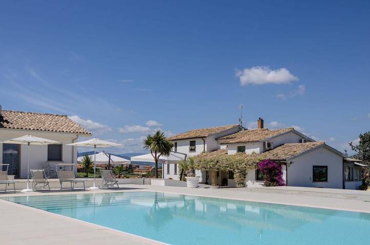 B&b per 2 persone, con panorama e giardino nonché piscina in Provincia di Chieti