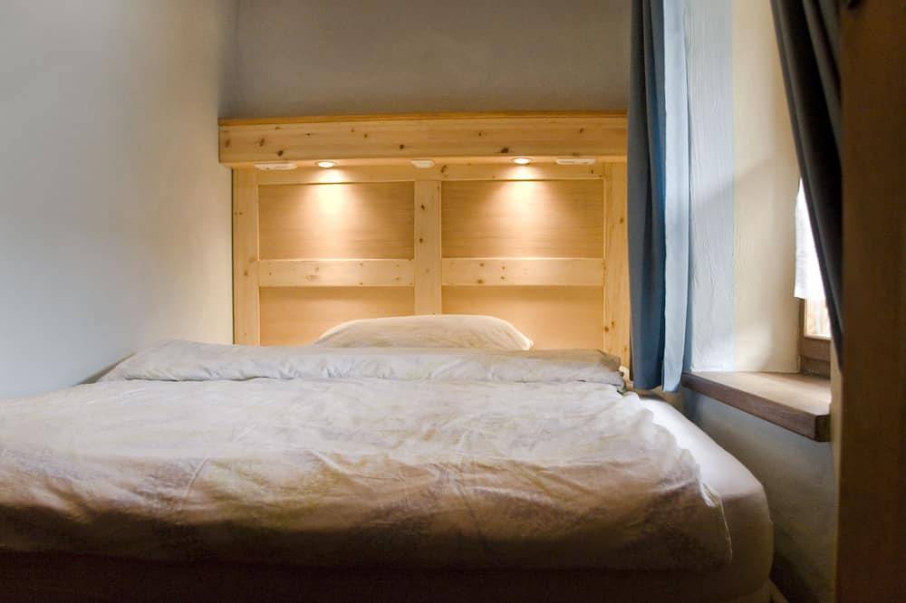 Comfortabel vakantiehuis in het historische centrum van Muslone, Gargnano in Gargnano, Garda Bergen