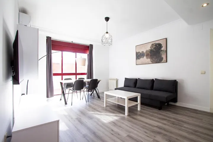 Apartamento de vacaciones para 4 personas, con terraza y piscina - 1