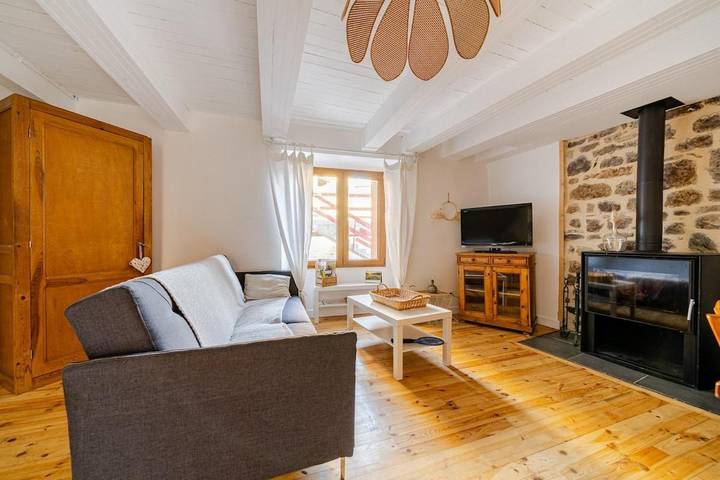 Location de vacances pour 4 personnes, avec jardin, animaux acceptés dans Bourgs sur Colagne - 2