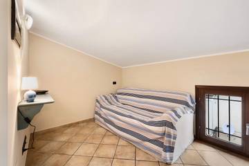 Agriturismo per 2 Persone in Cisano sul Neva, Alpi Liguri, Foto 1