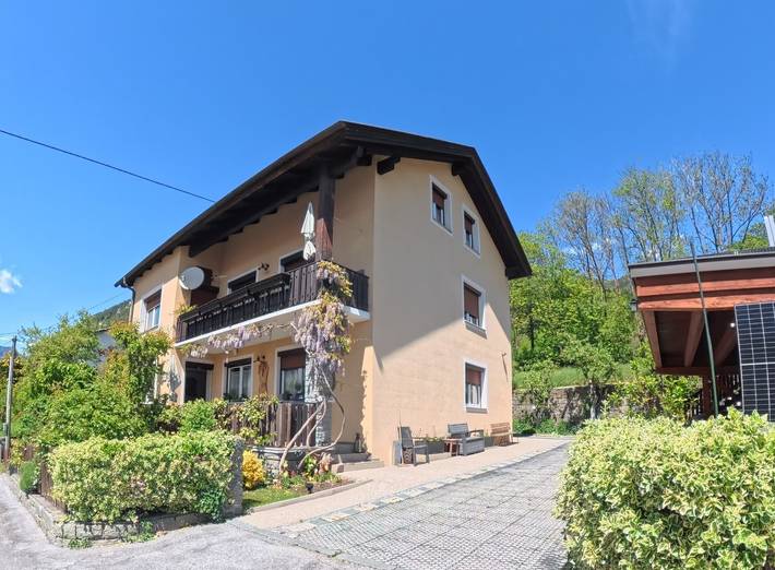 Entire apartment, Apartment Ri-Wo with Shared Terrace, Garden, and Wi-Fi in Hohe Tauern, Malta (Austria)