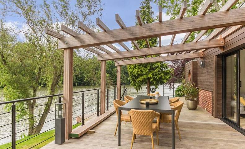 Location de vacances pour 6 personnes, avec jardin et vue à Andé