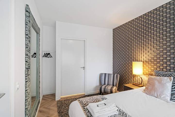 Ganze Wohnung, Voll ausgestattet für Geschäftsreisen oder gemütliche Mahlzeiten. in Roosendaal, Nordbrabant