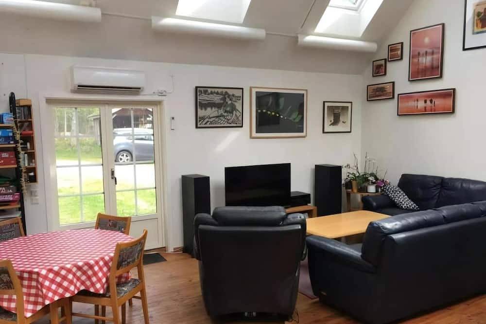 Schönes Ferienhaus in Ateliergebäude im Sturkö! in Sturkö, Schwedische Ostsee