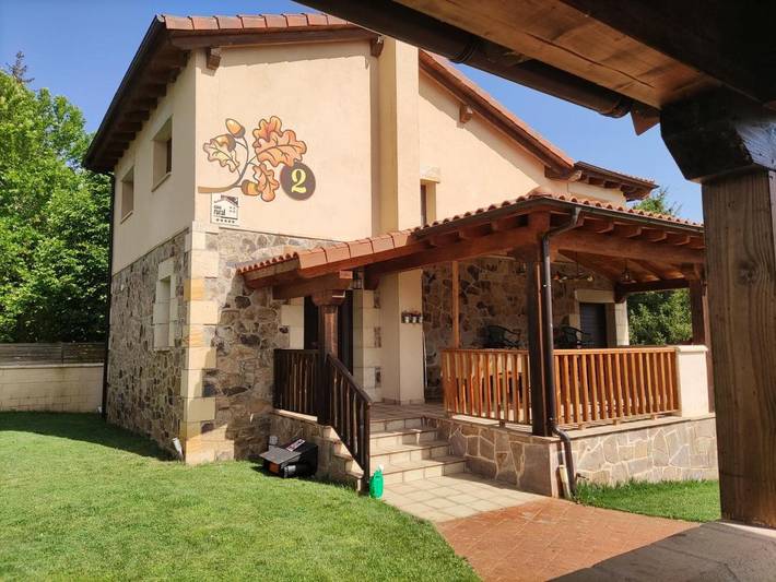 Casa rural con piscina para 12 personas, con vistas y jardín además de vistas al lago y piscina, Se admiten mascotas en Provincia de Soria
