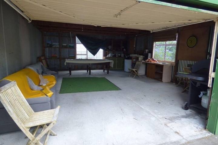Holiday home for 6 people, with terrace and garden, with pets in Turangi