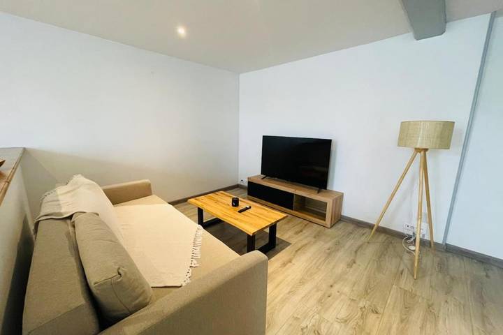 Location de vacances pour 6 personnes, avec Jardin à Brizambourg