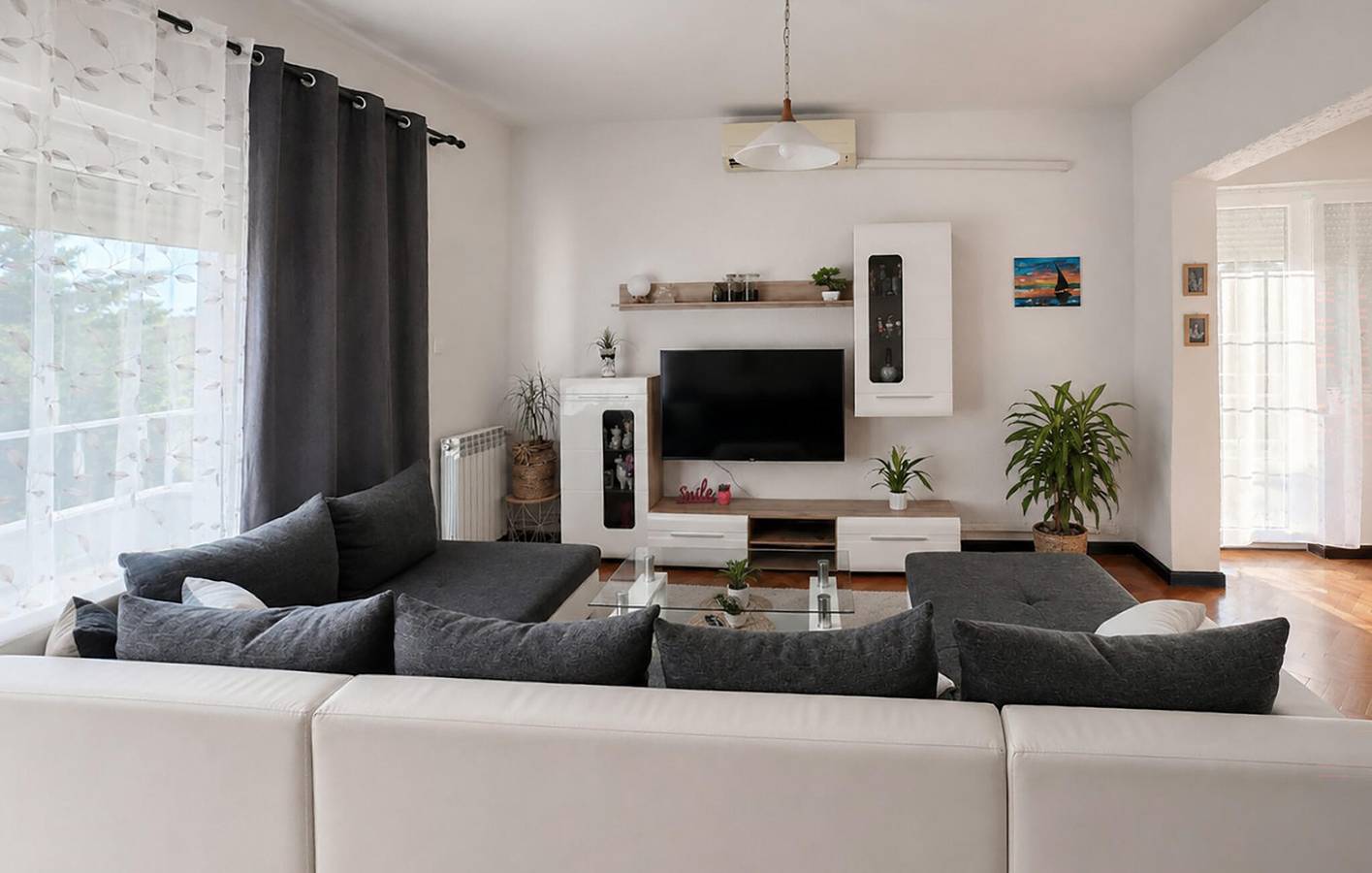 Ganze Ferienwohnung, Gemütliches Apartment mit Meerblick, Terrasse, WLAN und in Küstennähe in Novi Vinodolski, Primorje-Gorski Kotar