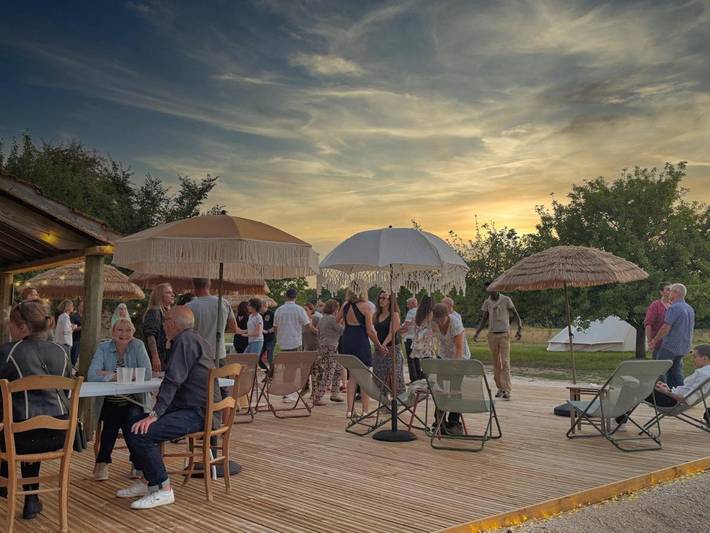 Location de vacances pour 4 personnes, avec Terrasse et Jardin ainsi que Piscine et Vue dans Champignelles (Yonne) - 3