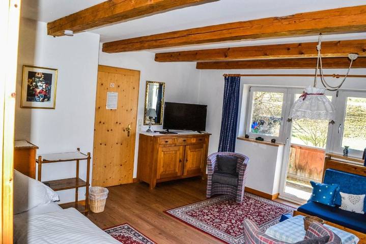 BnB für 2 Personen, mit Ausblick und Sauna sowie Garten, mit Haustier im Brixental - 3