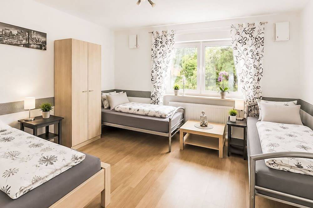 Ganze Wohnung, Wohnung „Sonnendeck“ in Laupheim, Landkreis Biberach