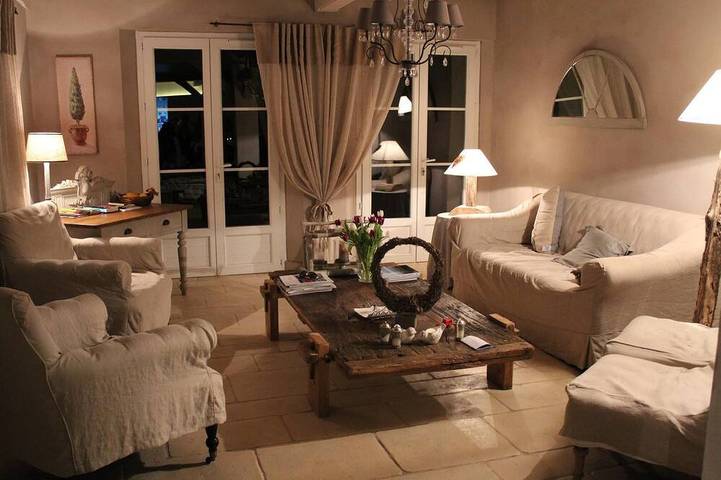 Gîte pour 12 personnes à Endoufielle