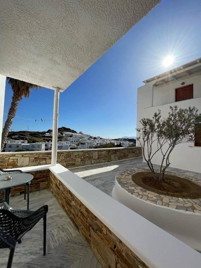 Gîte pour 2 personnes, avec jardin ainsi que terrasse et vue dans Chora (Ios) - 2