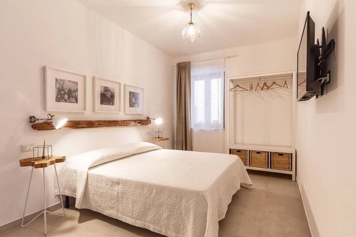 Chambre d’hôte pour 3 personnes, avec terrasse à Baunei - 4