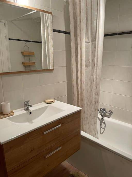 Appartement entier, Chez Lily in La Garde-Freinet, Côte méditerranéenne (France)