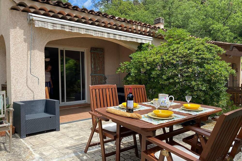 Les Romarins\" house with splendid lake view   in Esparron-de-Verdon, Regionaler Naturpark Verdon