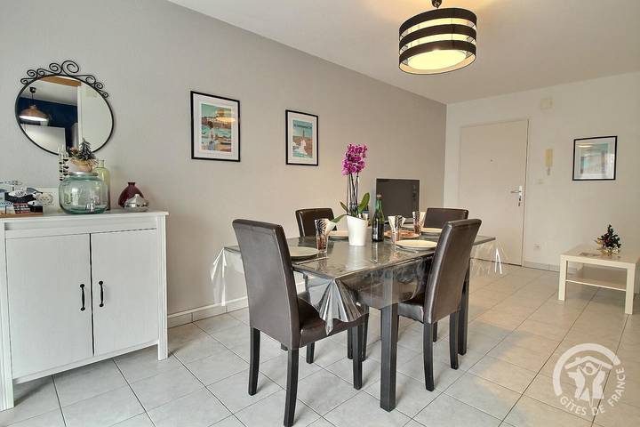 Gîte pour 2 personnes, avec terrasse et jardin