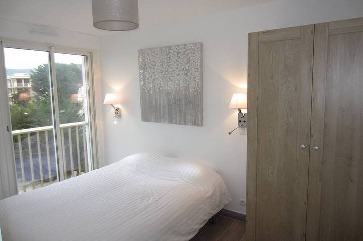 Gîte pour 4 personnes, avec terrasse dans Plage de Saint-Cyr sur Mer Les Lecques - 3