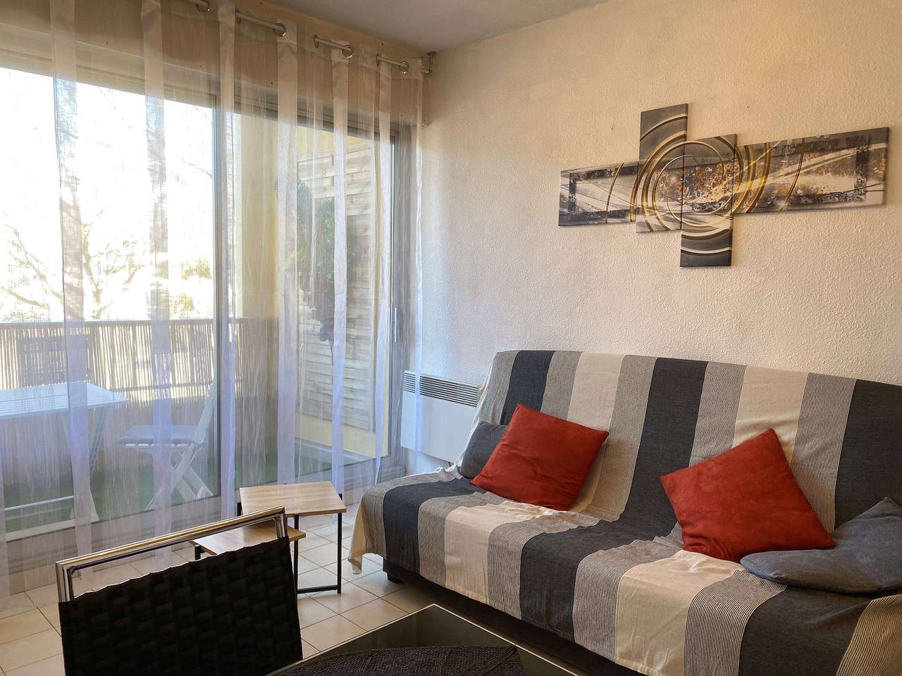 Appartement entier, Appartement T1 avec terrasse, tout équipé, proche commodités à Balaruc-les-Bains in Balaruc-les-Bains, Côte d'Améthyste