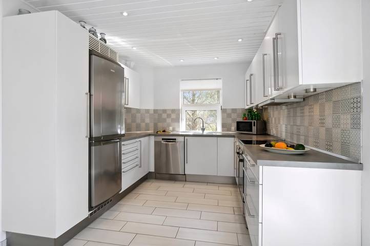 Awesome home in Hals w/ WiFi and 4 Bedrooms in Hou, Aalborg und Umgebung