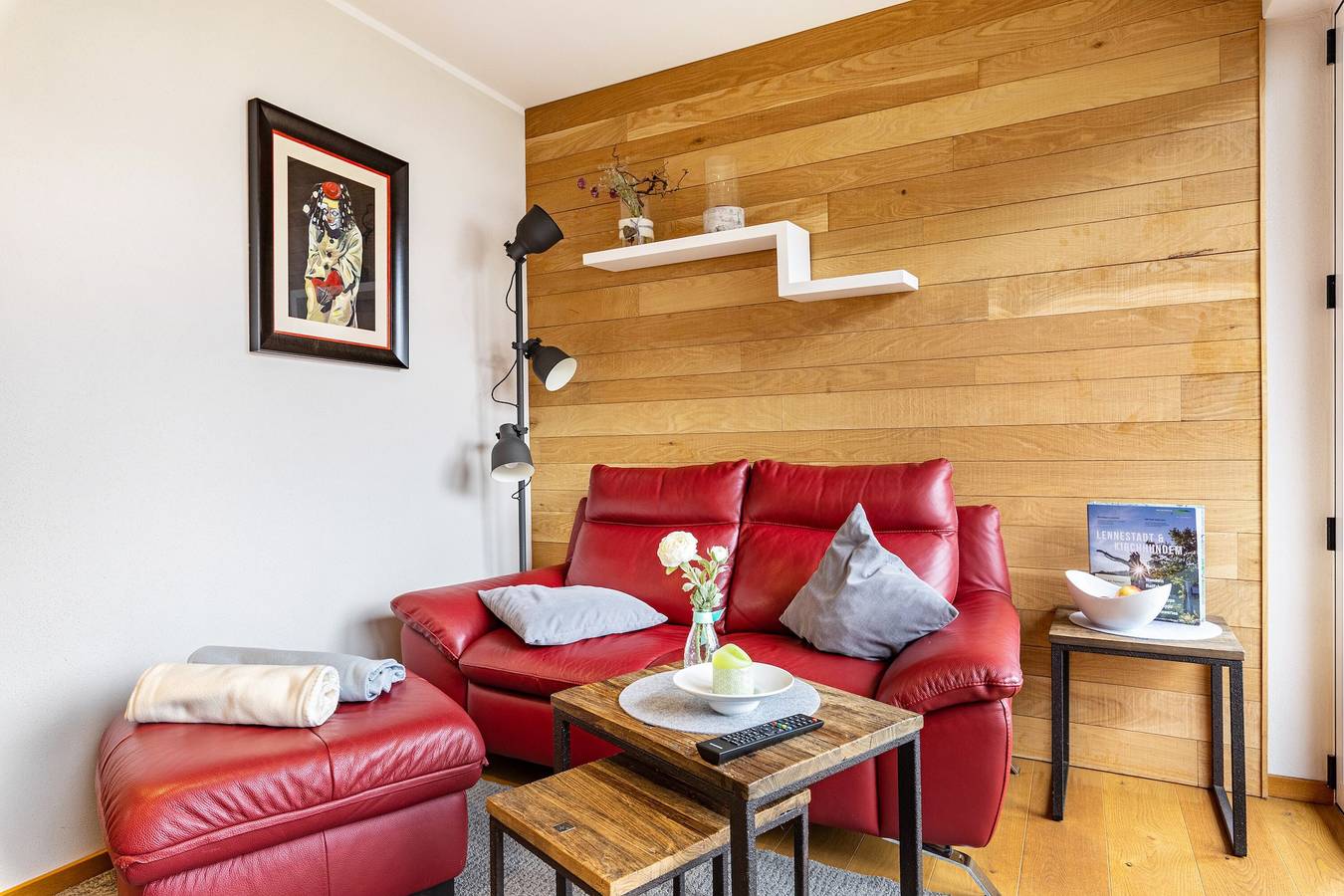 Ganze Wohnung, Apartment 'Ferienwohnung Drossel D, 50qm' mit Bergblick, gemeinsamer Terrasse und Wlan in Lennestadt, Sauerland