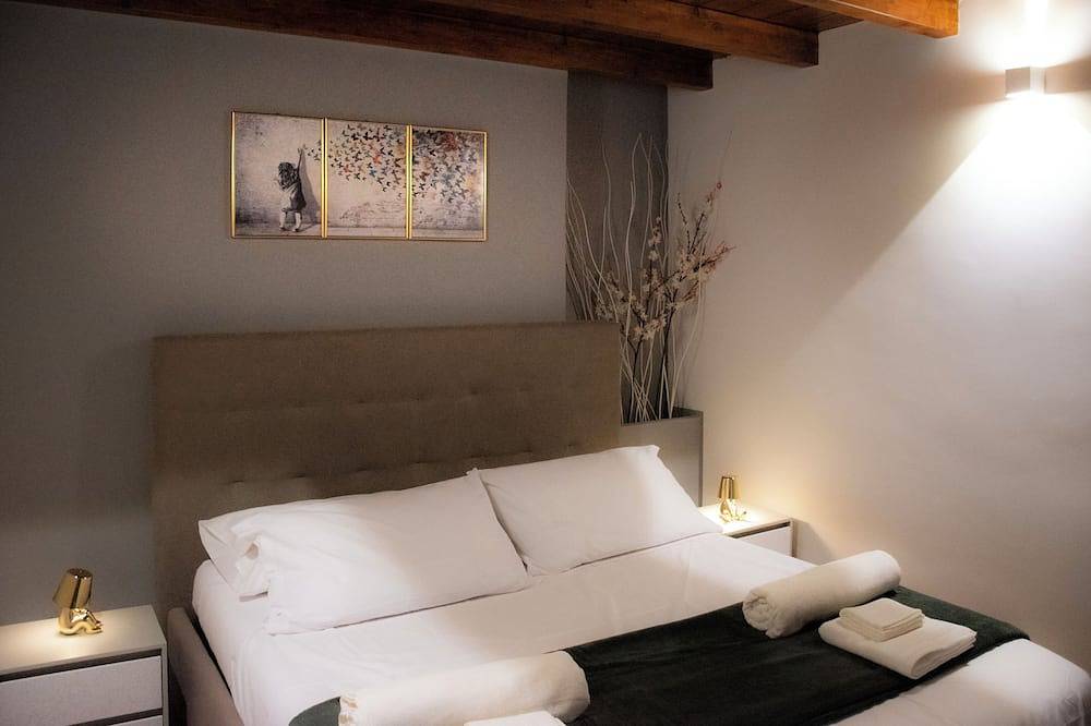 Entire apartment, Urban Chic Apartment offers all the comforts in the center of Agrigento. in Agrigento, Agrigento Province