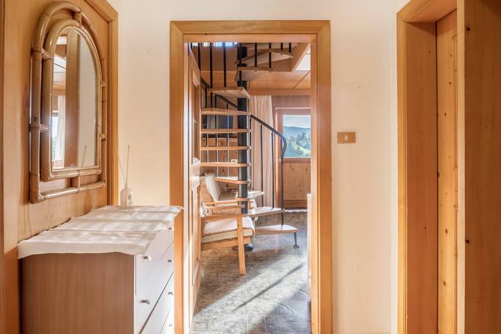 Appartamento intero, Appartamento "Peterbühl" in un paesaggio panoramico con vista sulle montagne, balcone e giardino in Sant’Antonio (Fiè allo Sciliar), Fiè allo Sciliar