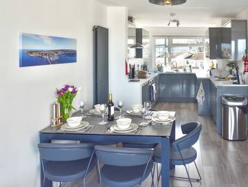 Holiday Home for 5 People in Brixham, Torbay, Photo 4