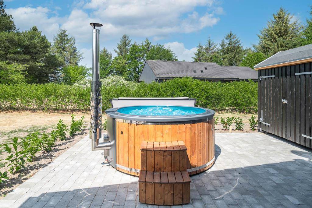 Ferienhaus für 8 Personen & 2 Hunde in Jegum Ferieland - mit Sauna, Whirlpool & Außen-Whirlpool  in Jegum, Jegum Ferieland