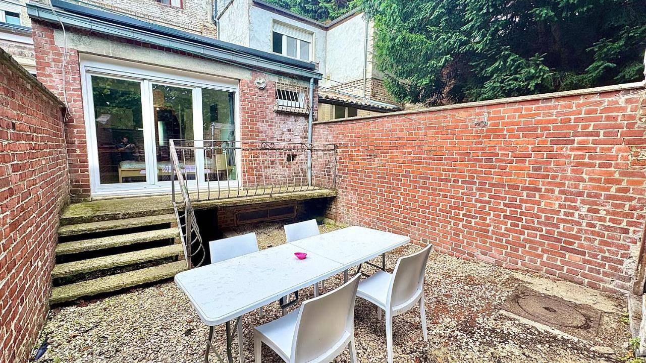 Appartement entier, 2 chambres en Rdc avec terrasse 4 personnes in Douai, Département Nord