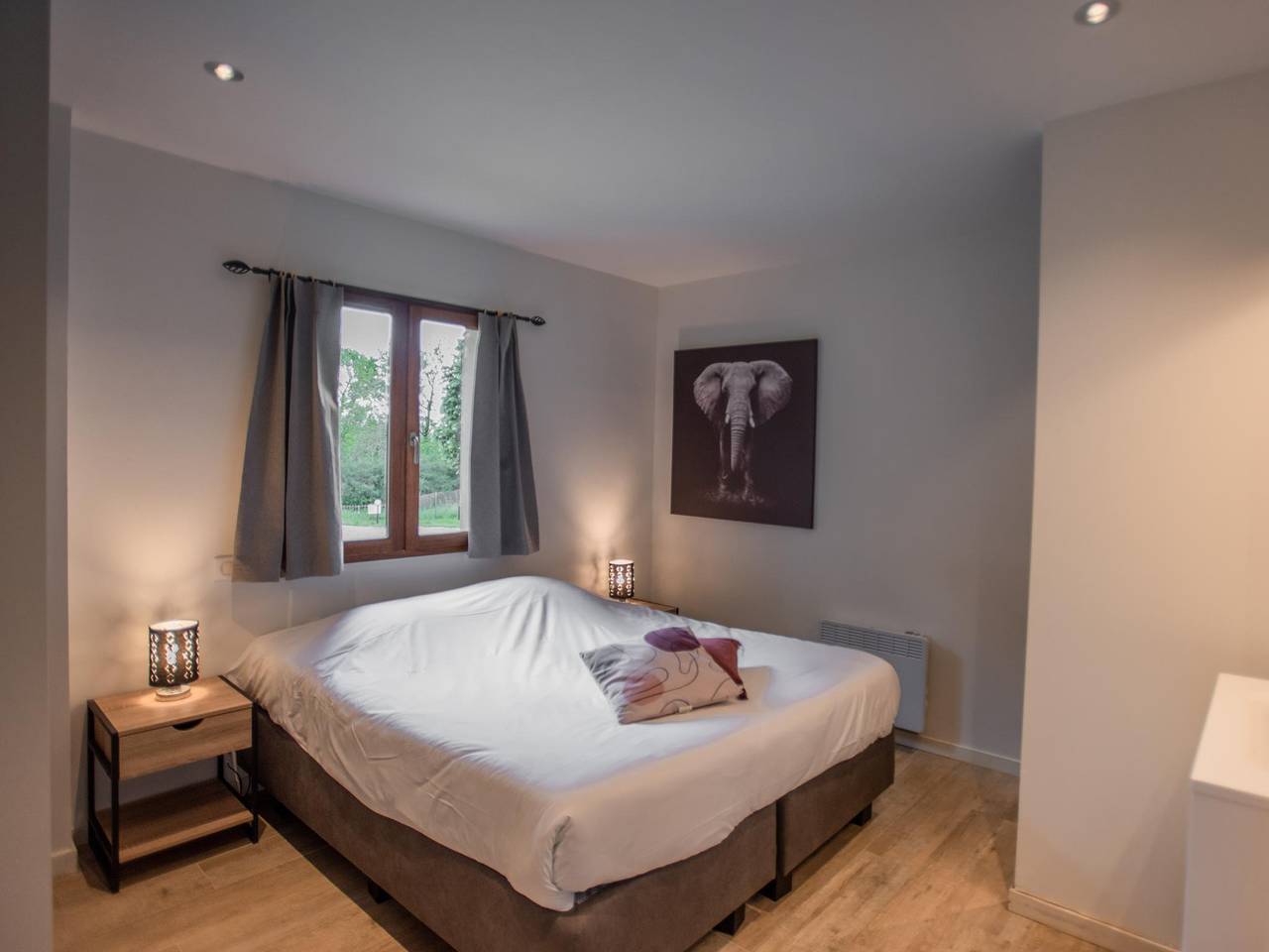 Modernes Haus im Ferienpark mit Schwimmbad
 in Lacapelle-Marival, Lot