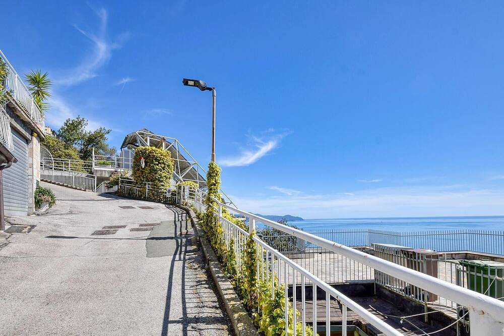 Entire apartment, Cozy apartment in Chiavari with kitchen in Chiavari, Riviera di Levante