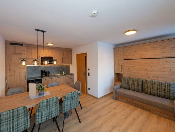 Ganze Wohnung, Ski-in Apartment mit Sauna im Haus in Hinterglemm, Saalbach-Hinterglemm