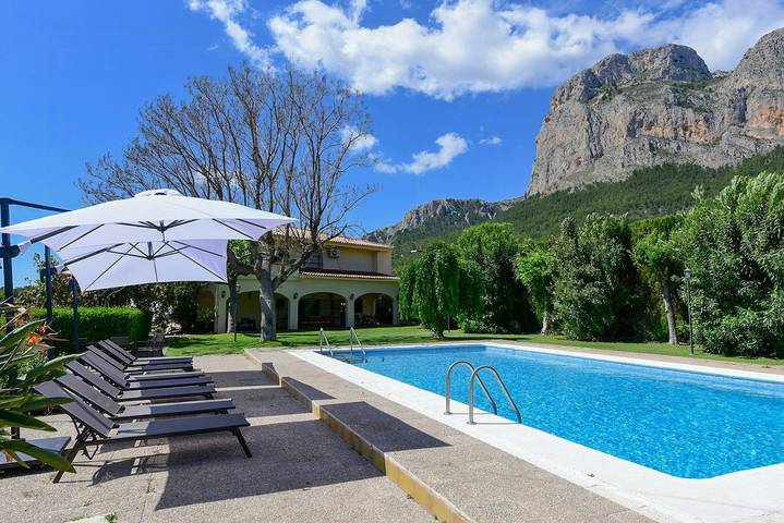 Casa de vacaciones para 19 personas, con jardín, Se admiten mascotas - 1
