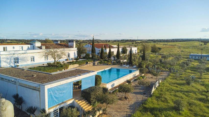 Casa de huéspuedes para 3 personas, con vistas al lago y jardín además de piscina y vistas en Alentejo - 3