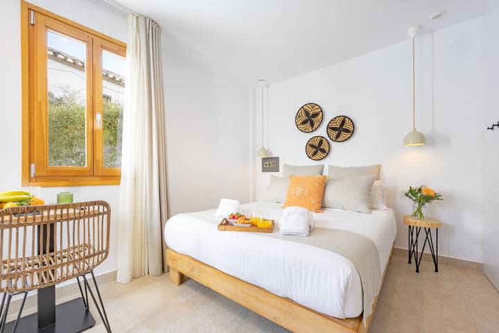 Habitación 'Altea 01' con piscina compartida, Wi-Fi y aire acondicionado. in Altea pueblo, Altea