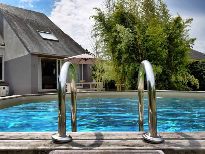 Ferienhaus für 8 Personen, mit Pool und Terrasse sowie Garten - 1