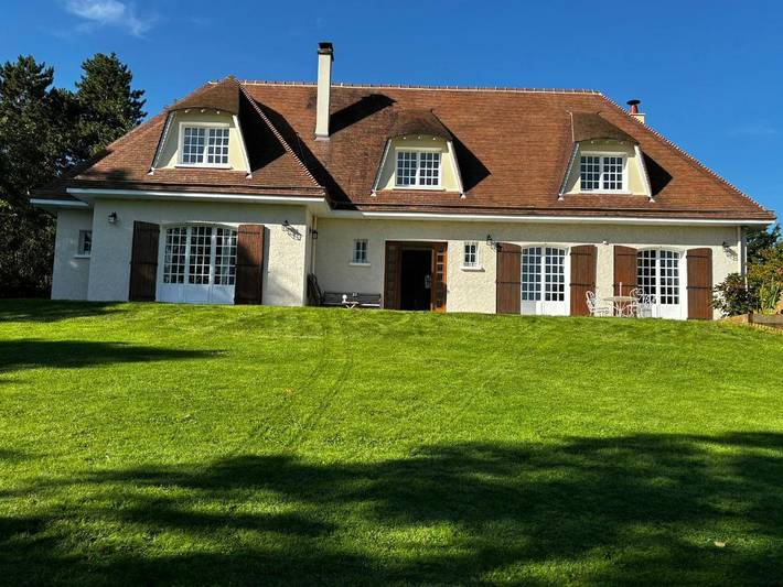 Location de vacances pour 10 personnes, avec vue et jardin, animaux acceptés à Gonneville-sur-Mer - 2