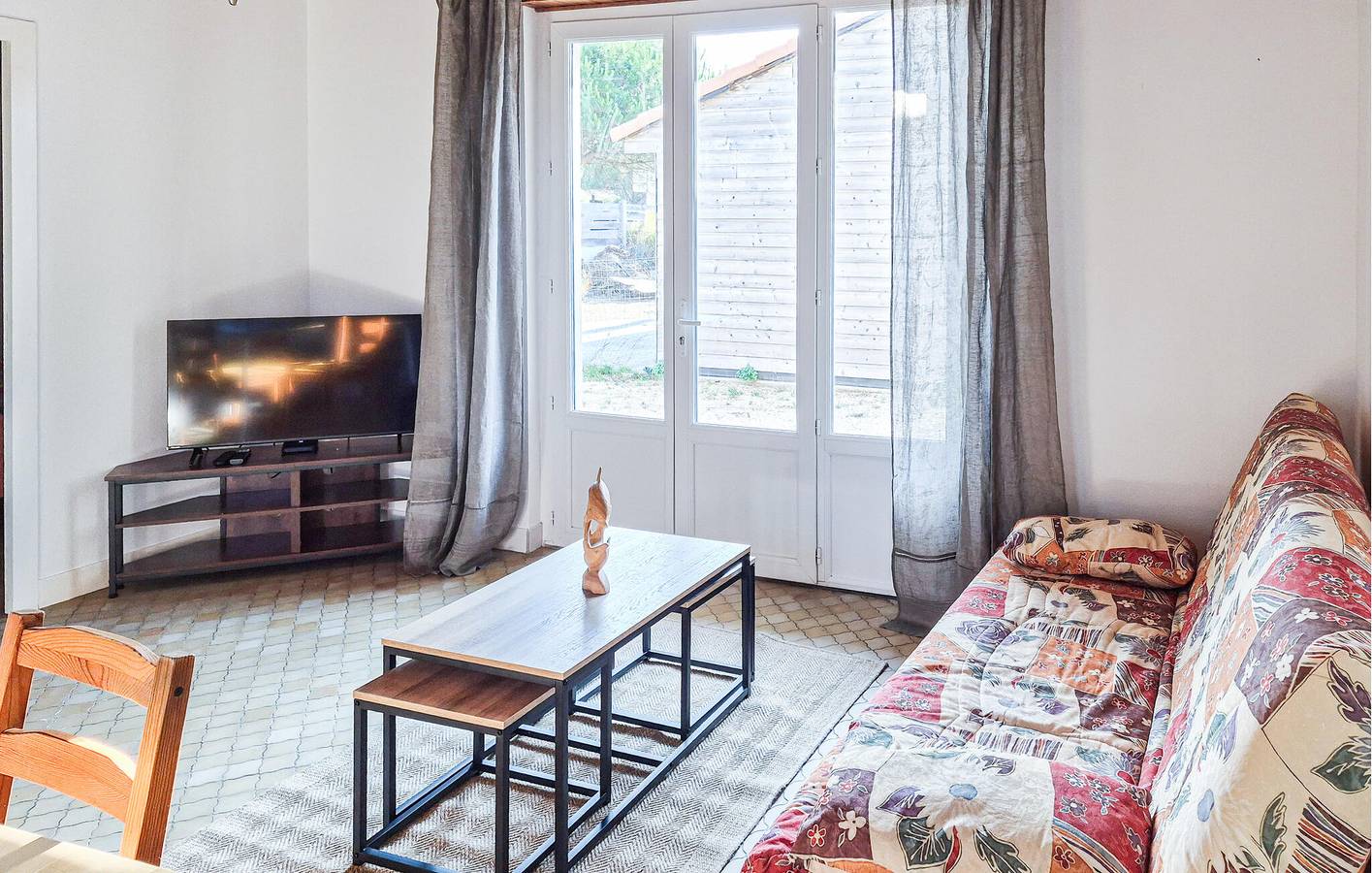 Encantador apartamento de 1 dormitorio: a 500 m de la playa, con wifi y aparcamiento incluidos in Vendays-Montalivet, Parque natural regional del Médoc