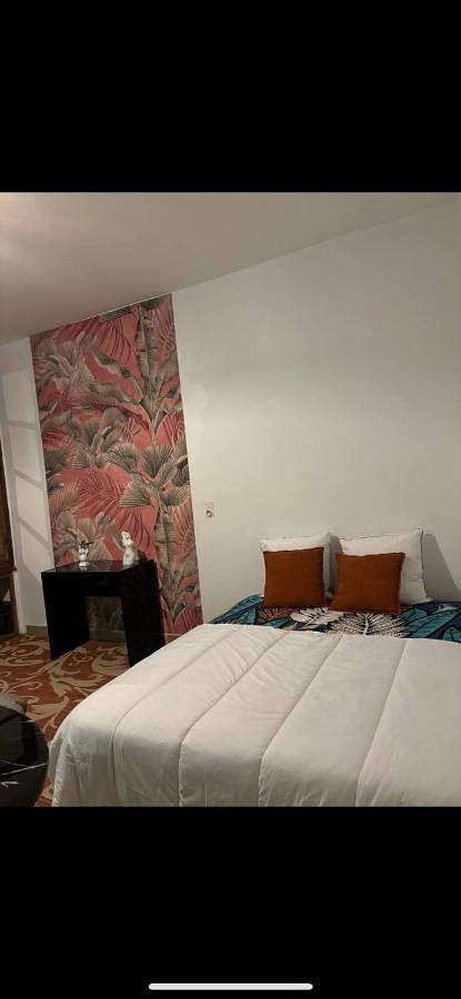 Appartement entier, Appartement mignon in Beaucaire, Région de Nîmes