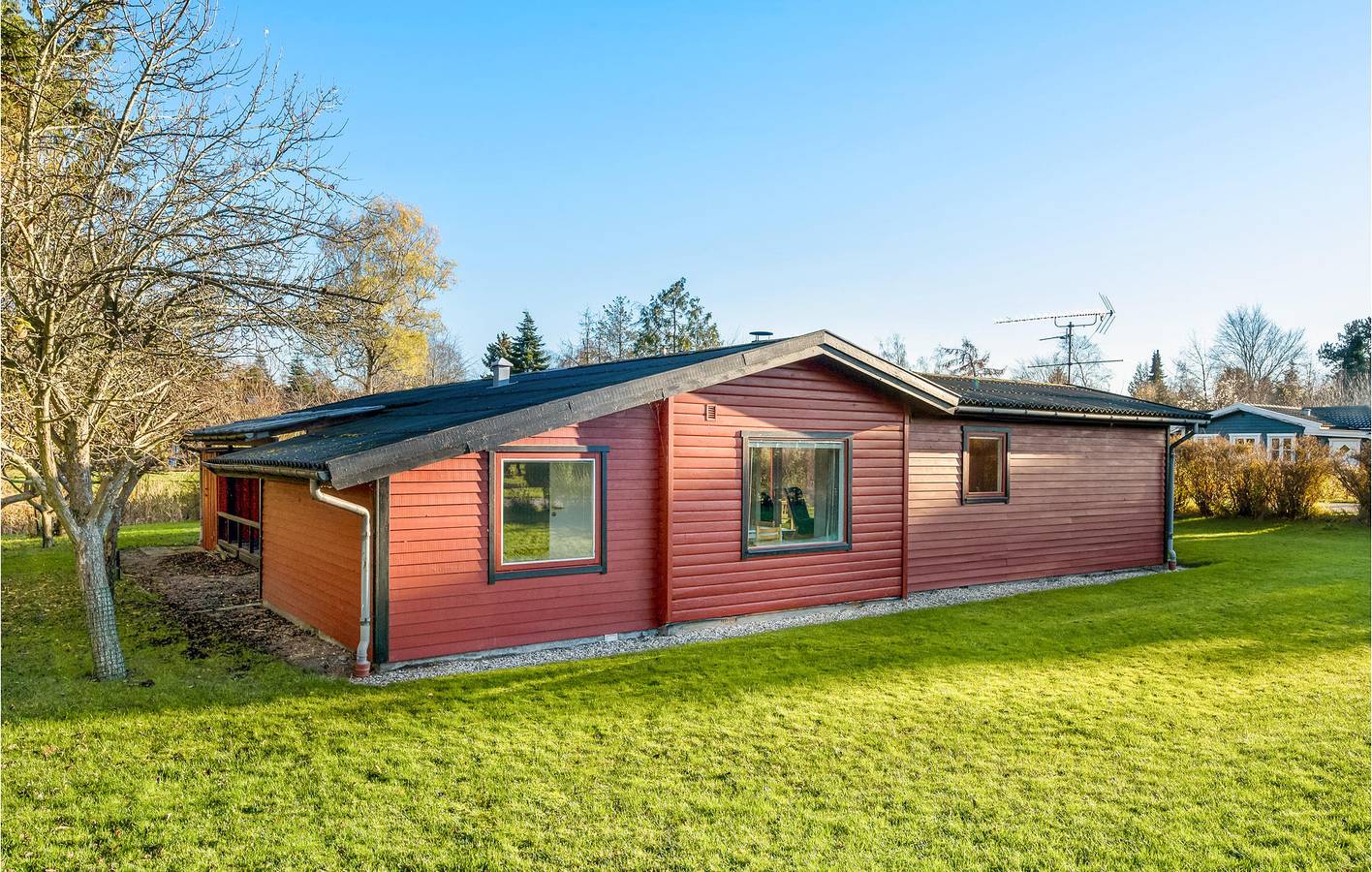 Vacation house for 6 people with yard in Vellerup, Skibby