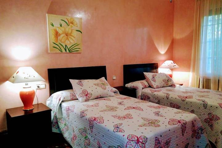 Neu !!! Villa Andaluza in der Nähe von Ronda, luxuriös und ideal für Familien und Freunde. in Arriate, Málaga Provinz