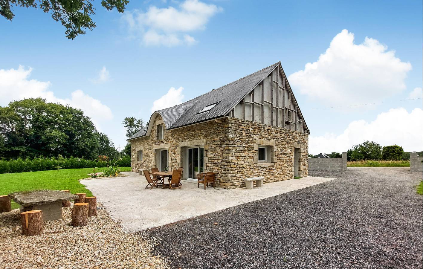 Gemütliche Wohnung mit TV, Parkplatz, Garten & Terrasse - 2,5km nach Buléon in Guégon, Pontivy und Umgebung