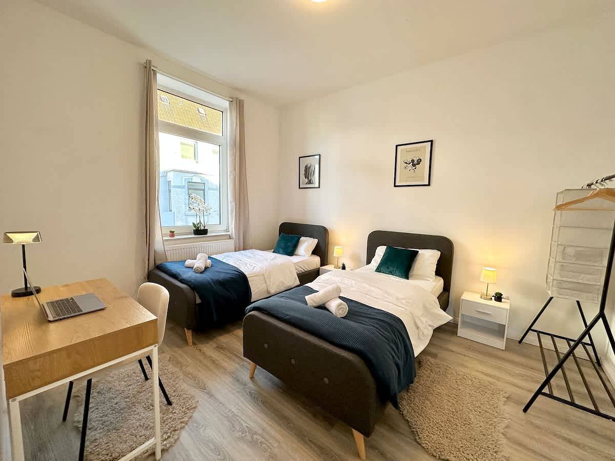 Ganze Wohnung, Ferienwohnung für 5 Personen mit Balkon/Terrasse in Lehe (Bremerhaven), Bremerhaven