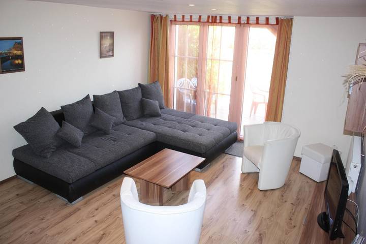 Ferienhaus für 7 Personen, mit Terrasse in Saal - 2