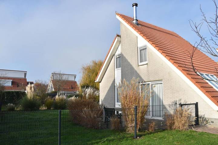 Ferienhaus für 6 Personen, mit Terrasse und Whirlpool sowie Garten und Sauna in Scharendijke - 3